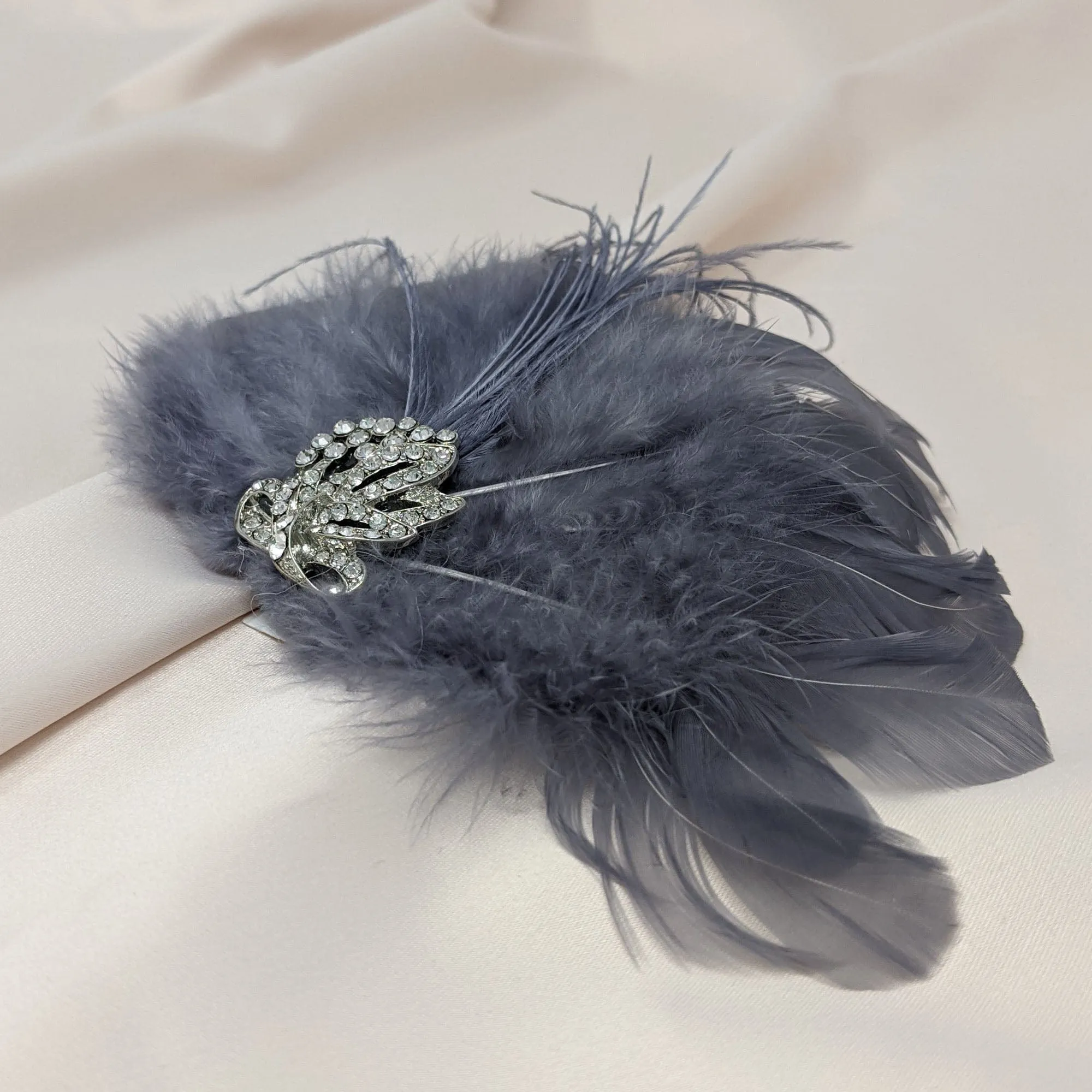 Gatsby Feathered Hair Clip Grey