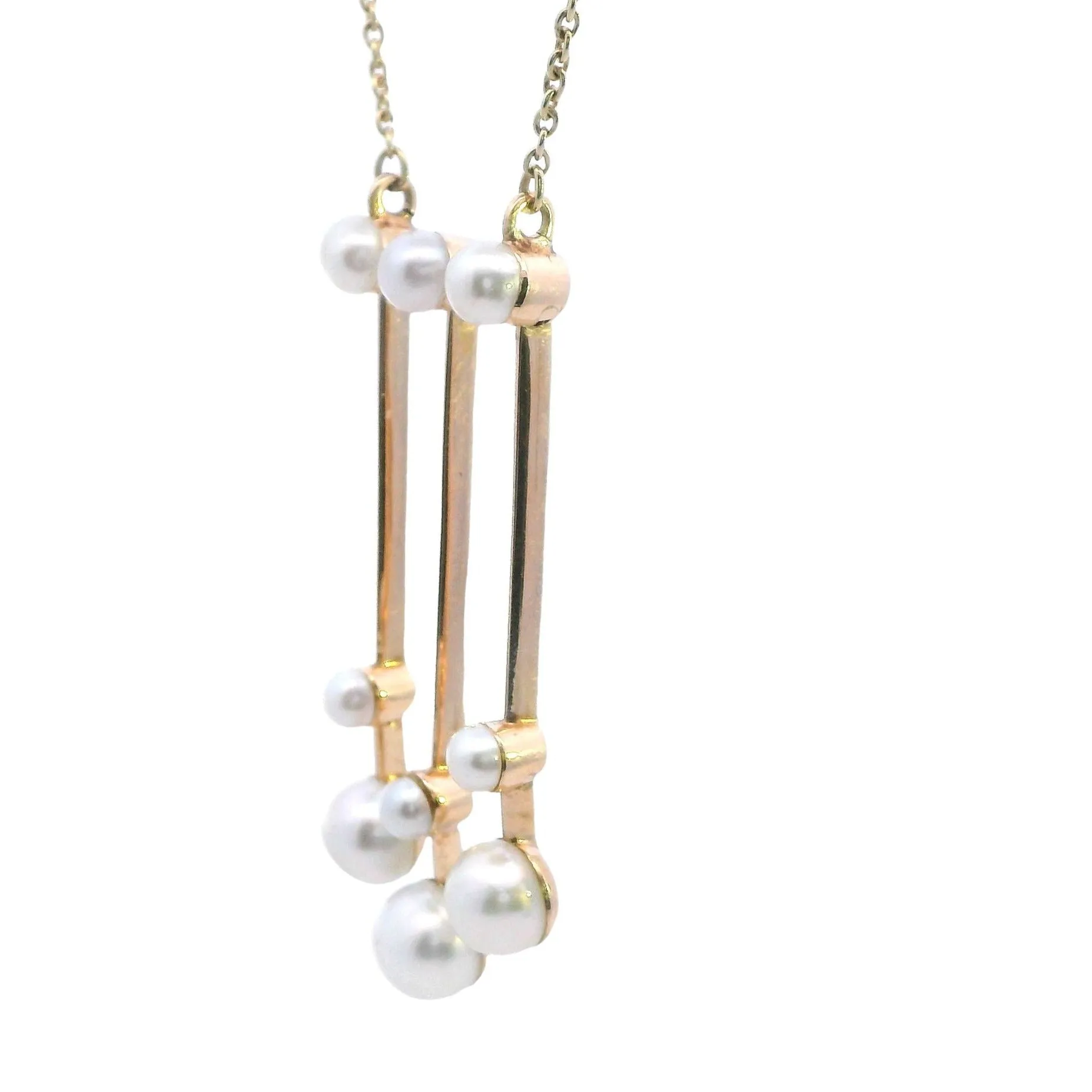 Timeless Elegance - Exquisite 9ct Yellow Gold Pearl Necklace